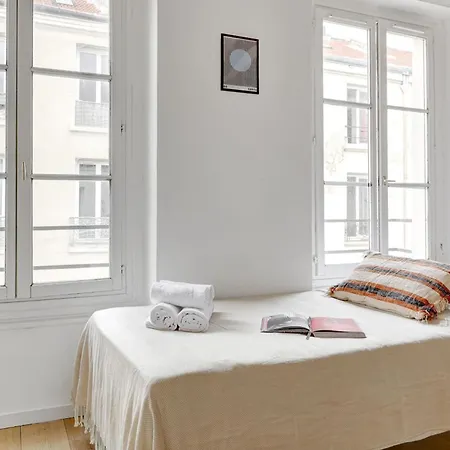 Bnbnova - Le Marais Republique